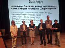 TRR-Scientists Daniel Keim (2nd person on the left) and Alexander Jäger (1st person on the right) receive EuroVA Best Paper Award at EuroVIS 2016